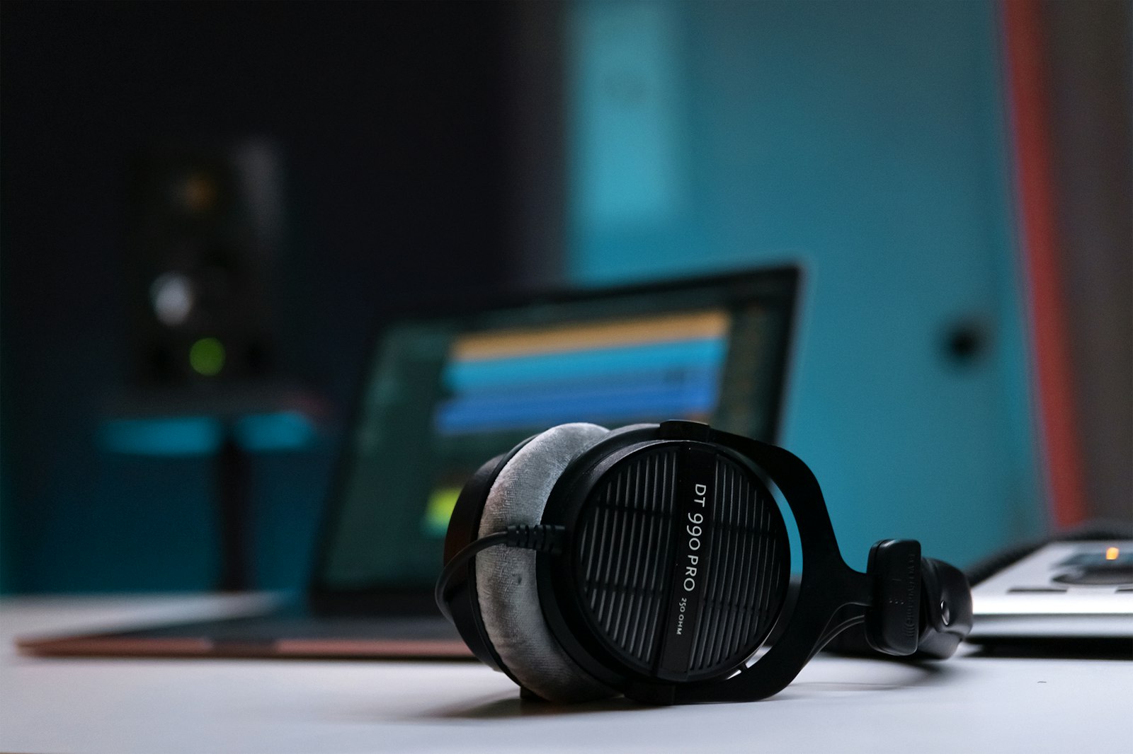 Best Audiophile Headphones for 2026: 5 Over-Ear Picks From First Upgrade to Endgame